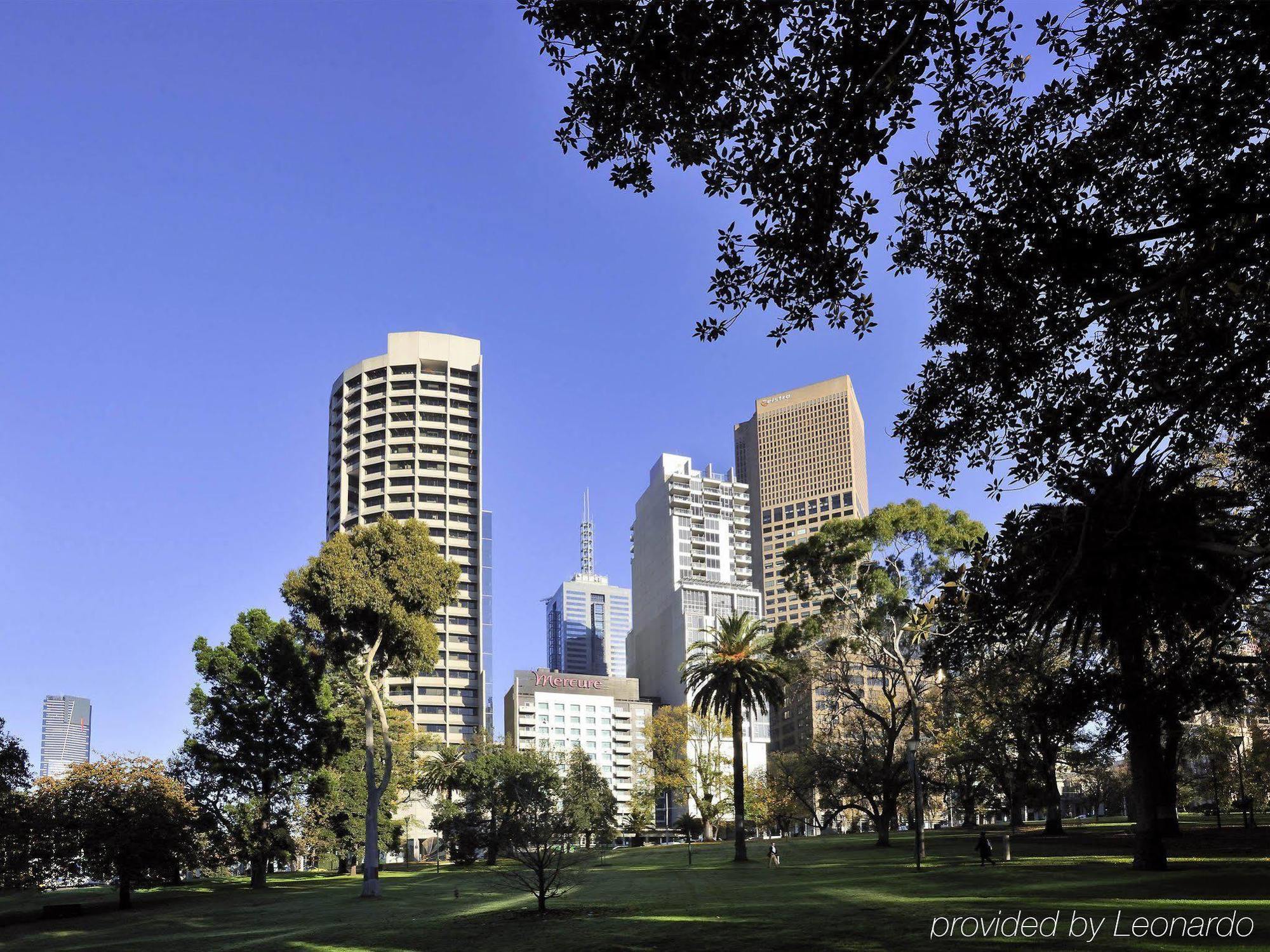 Mercure Melbourne Treasury Gardens Удобства фото